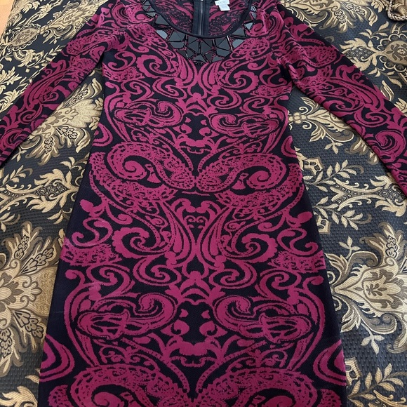 Cache XL burgundy and black gorgeous and elegant dress for any occasion - Picture 2 of 12